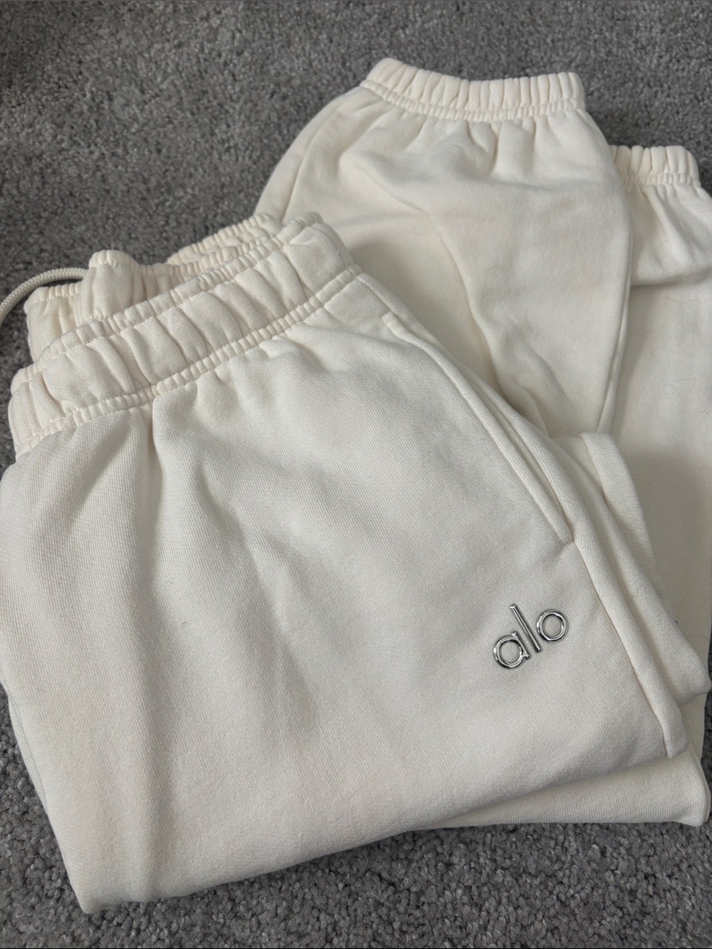 Alo Yoga Accolade Sweatpants
